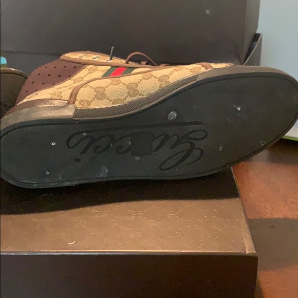 Shoes - Picture 5 of 6